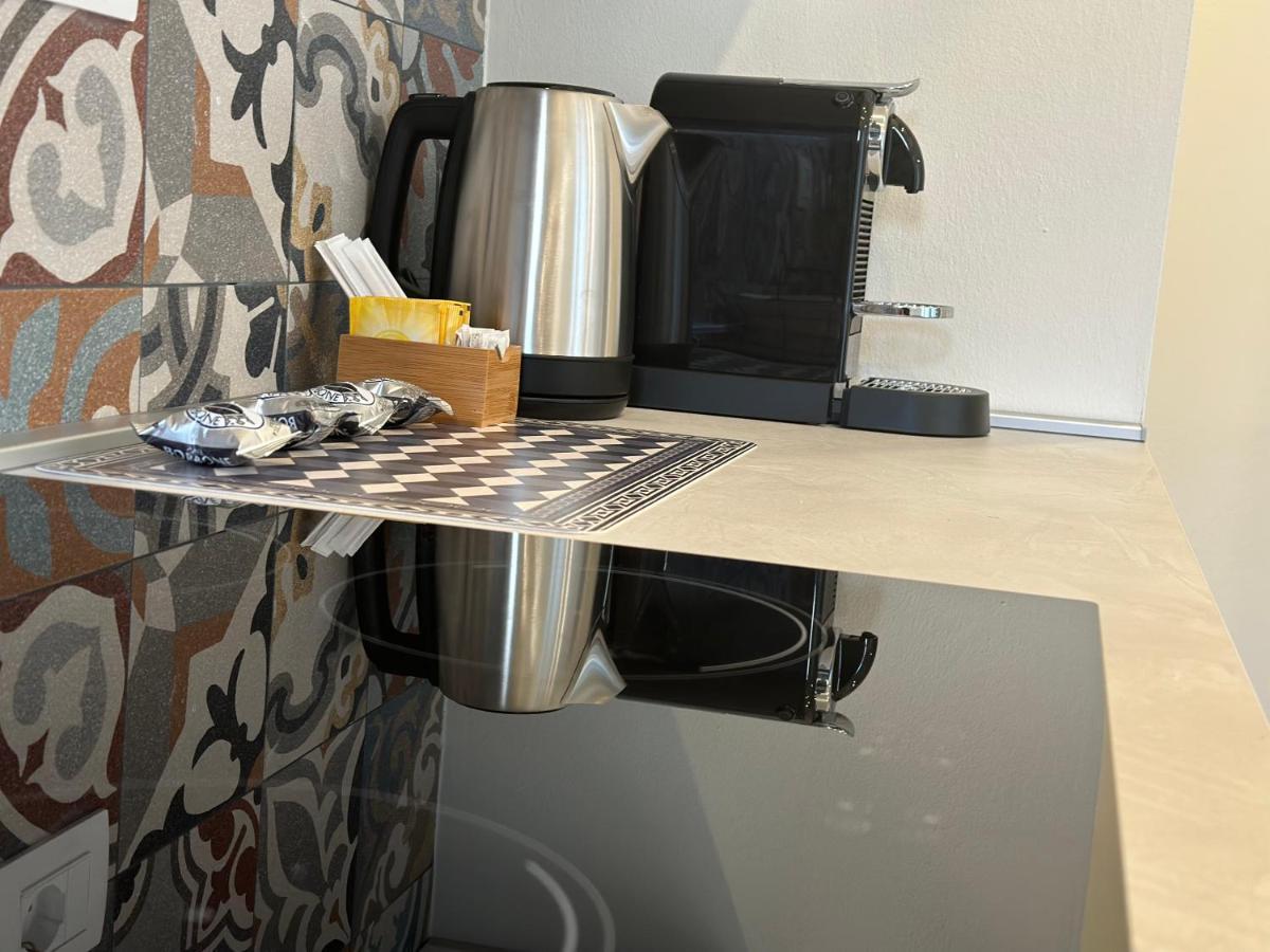 Bonnie Boutique Apartment Флоренция Экстерьер фото